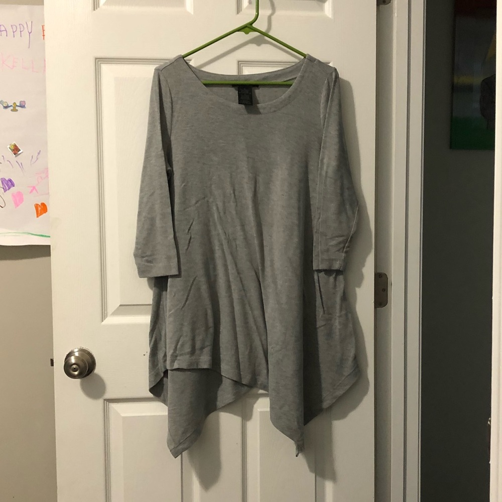 Grace Elements Shirt - Asymmetrical at bottom